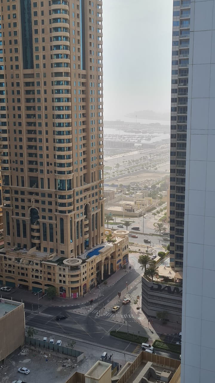 Dubai Marina Huge 3Bed+Maids for Sale t-h