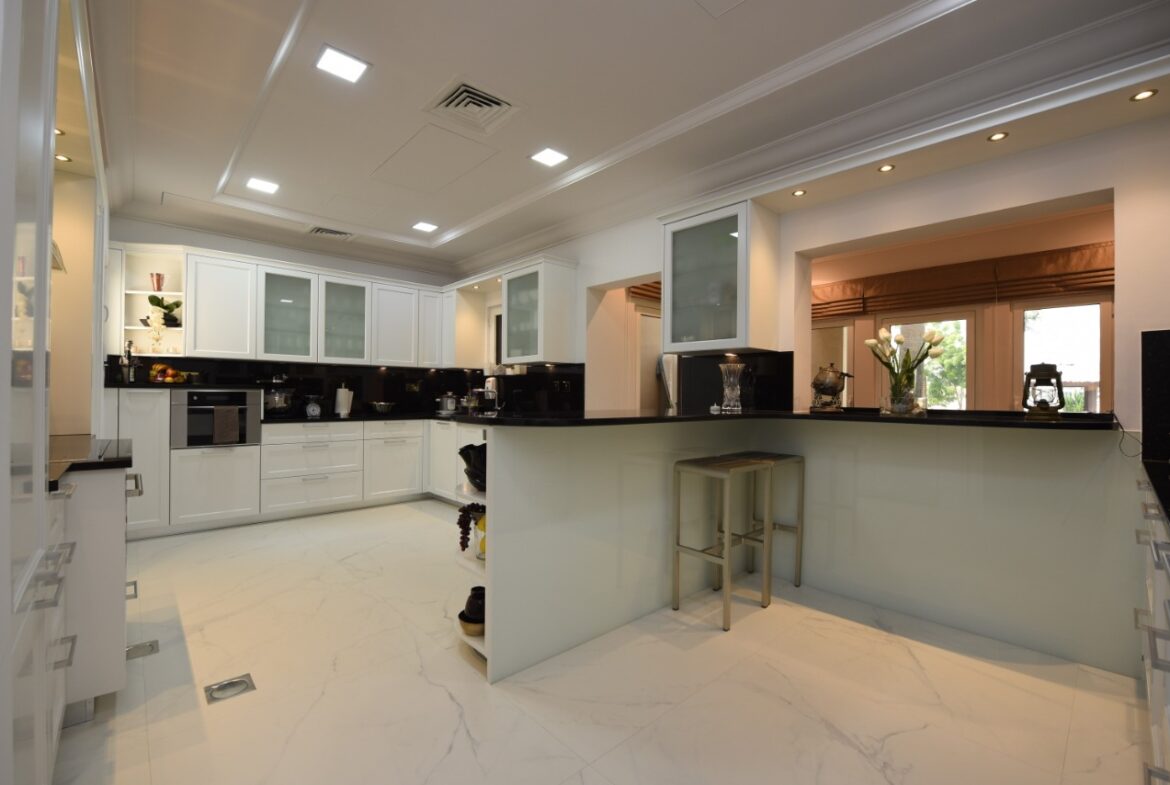 CANNAL COVE VILLA FROND H for sale in dubai the palm