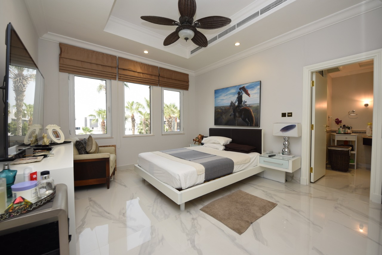 CANNAL COVE VILLA FROND H for sale in dubai the palm