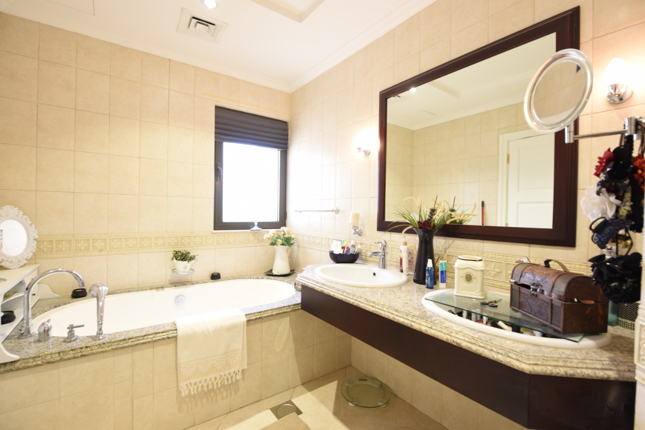 CANNAL COVE VILLA FROND H for sale in dubai the palm