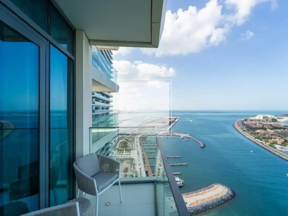 Fully Furnished 2-Bedroom with Palm and Sea View